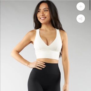 Buffbunny Alpha sports bra